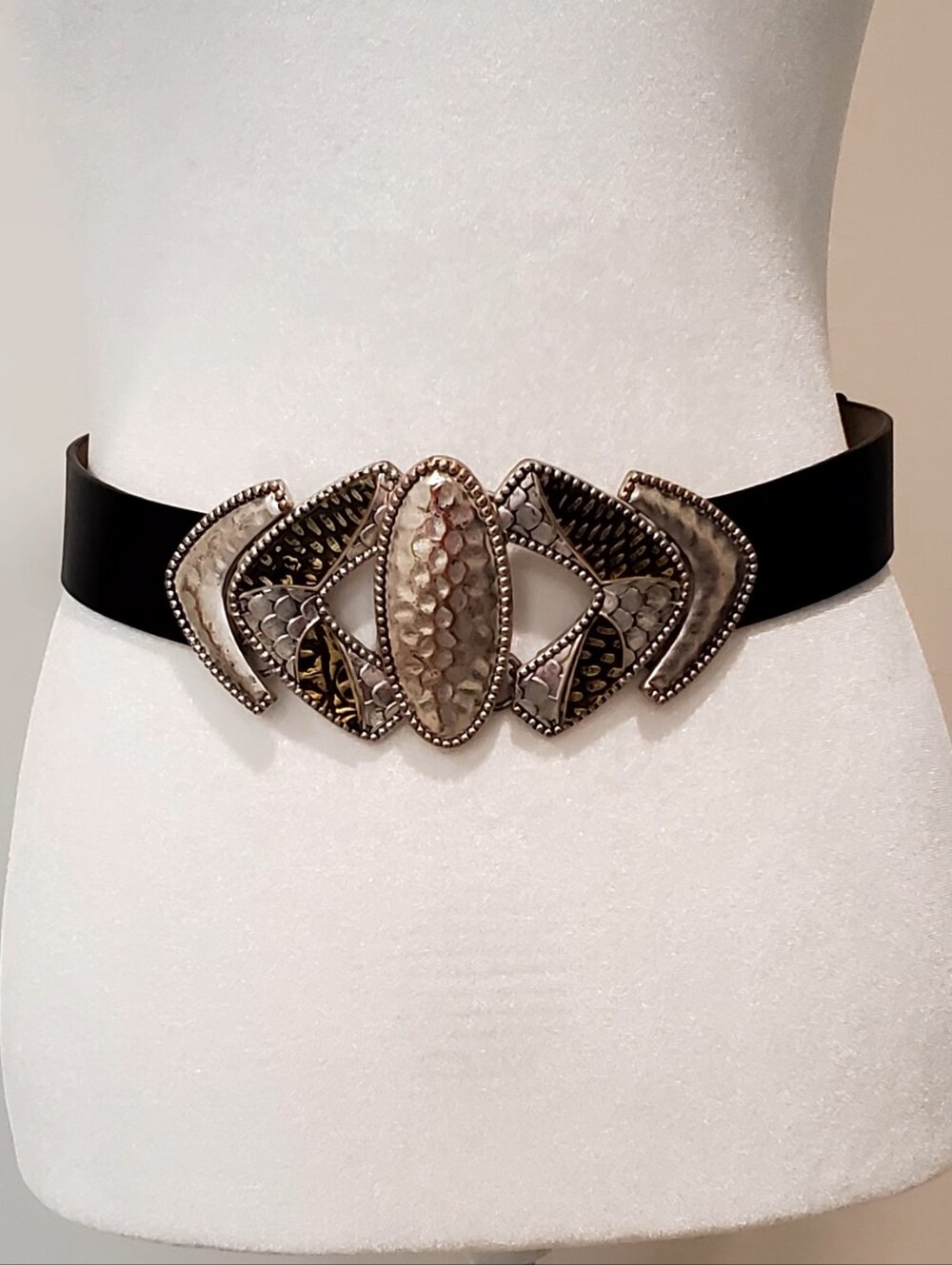 Chico's Black Leather Belt Reptile Hammered Silver Buckle S/M Ella Lang